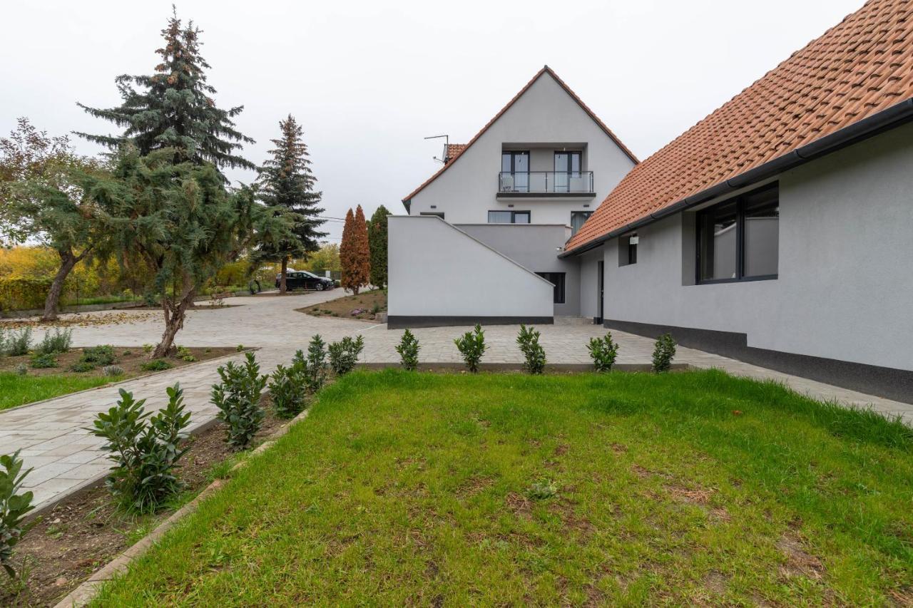 Villa Berc Egerszalok Exterior photo